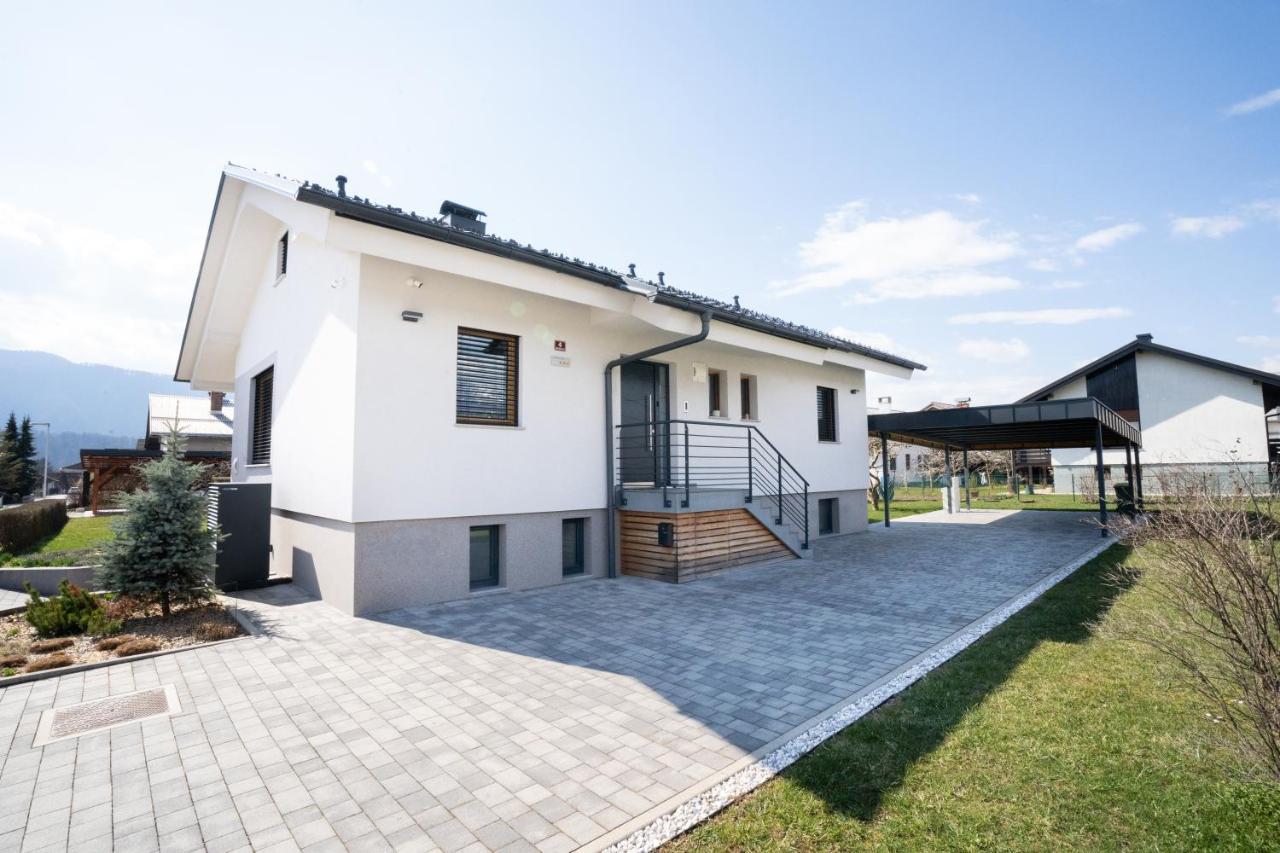 Home Away From Home Радовлица Экстерьер фото